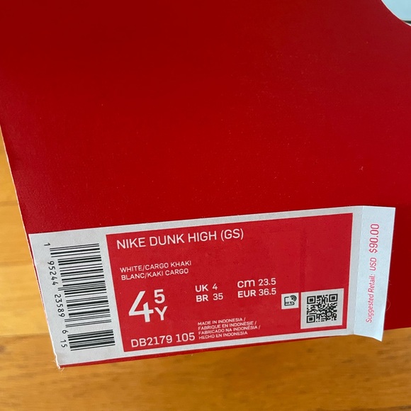 Nib 4.5Y/6W nike dunk olive green cargo white. Never worn - Picture 8 of 8